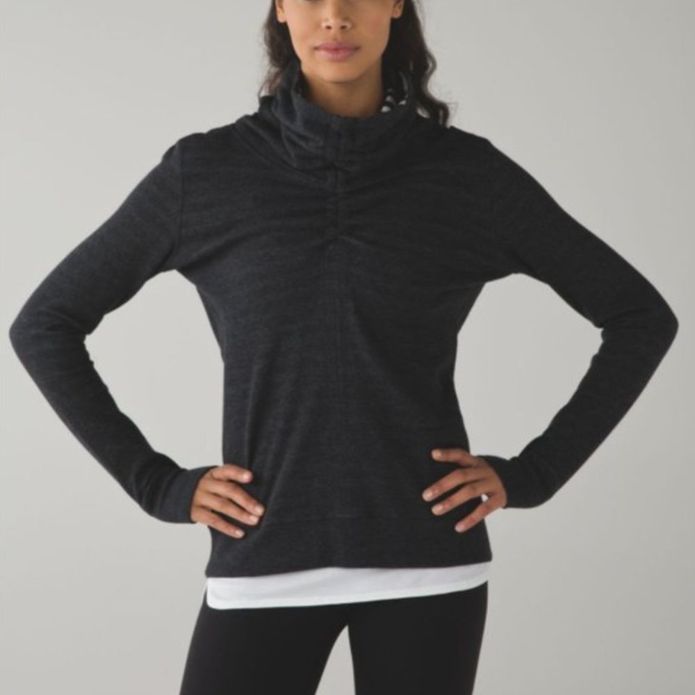 Lululemon In A Cinch Long Sleeve Tee